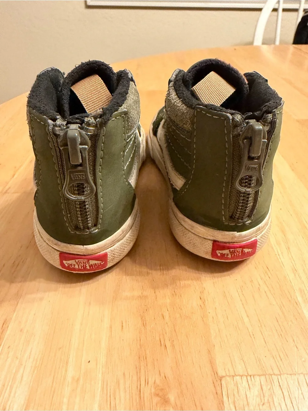 Vans Toddler Kids High-Top Skate Shoes Sneakers - Olive Green size 8